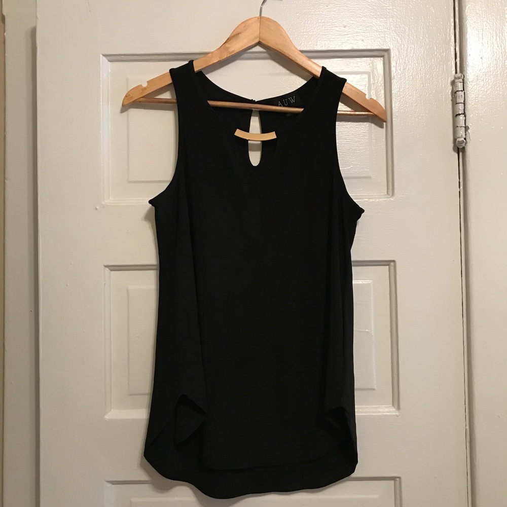Black Sleeveless Blouse